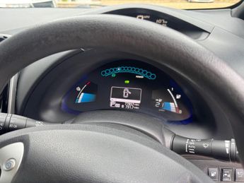Nissan Leaf 24kWh Acenta Auto 5dr