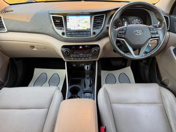 Hyundai TUCSON 2.0 CRDi Premium Auto 4WD Euro 6 5dr