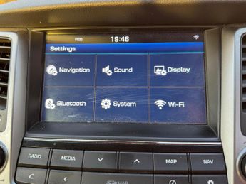 Hyundai TUCSON 2.0 CRDi Premium Auto 4WD Euro 6 5dr