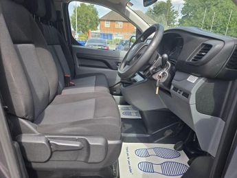 Toyota ProAce 1.6D Comfort Medium Panel Van MWB Euro 6 6dr