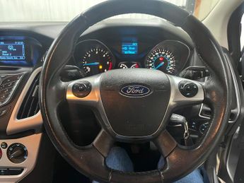Ford Focus 1.6 TDCi Zetec Euro 5 (s/s) 5dr