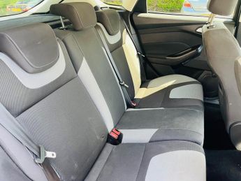 Ford Focus 1.6 TDCi Zetec Euro 5 (s/s) 5dr