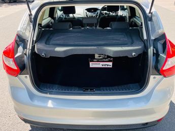 Ford Focus 1.6 TDCi Zetec Euro 5 (s/s) 5dr