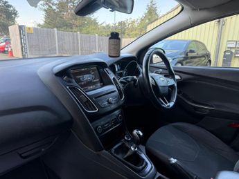 Ford Focus 1.0T EcoBoost Zetec S Euro 6 (s/s) 5dr