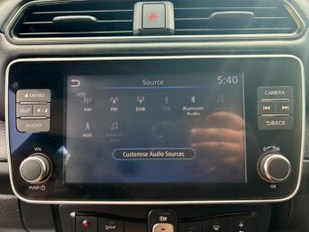 Nissan Leaf 40kWh N-Connecta Auto 5dr