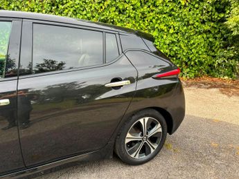 Nissan Leaf 40kWh N-Connecta Auto 5dr