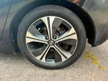 Nissan Leaf 40kWh N-Connecta Auto 5dr