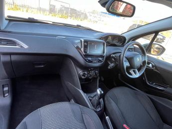 Peugeot 208 1.2 PureTech Allure Euro 6 3dr