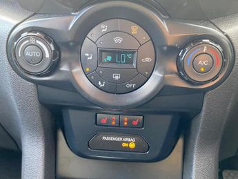 Ford EcoSport 1.0T EcoBoost Titanium 2WD Euro 5 (s/s) 5dr