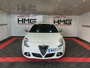 Alfa Romeo Giulietta 2.0 JTDM-2 Lusso Euro 5 (s/s) 5dr