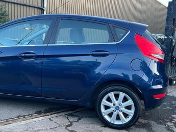 Ford Fiesta 1.25 Zetec 5dr