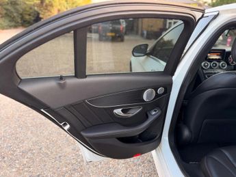 Mercedes-Benz C Class 2.1 C220 BlueTEC AMG Line G-Tronic+ Euro 6 (s/s) 4dr