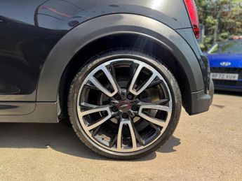 MINI Hatch 2.0 Cooper S Sport Steptronic Euro 6 (s/s) 3dr
