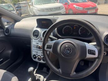 Vauxhall Corsa 1.2 16V Excite Euro 5 3dr (A/C)
