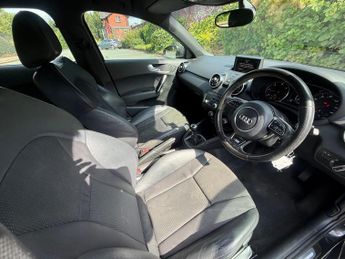 Audi A1 1.6 TDI S line Sportback Euro 5 (s/s) 5dr