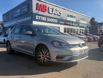 Volkswagen Golf TDi 1.6 TDI SE Nav Euro 6 (s/s) 5dr