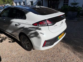 Hyundai IONIQ 38.3kWh Premium SE Auto 5dr