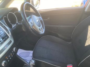 Kia Venga 1.4 EcoDynamics 2 Euro 5 (s/s) 5dr