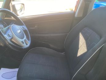 Kia Venga 1.4 EcoDynamics 2 Euro 5 (s/s) 5dr