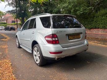Mercedes-Benz M Class 3.0 ML300 CDI V6 BlueEfficiency Sport G-Tronic 4WD Euro 5 5dr