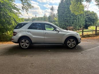 Mercedes-Benz M Class 3.0 ML300 CDI V6 BlueEfficiency Sport G-Tronic 4WD Euro 5 5dr
