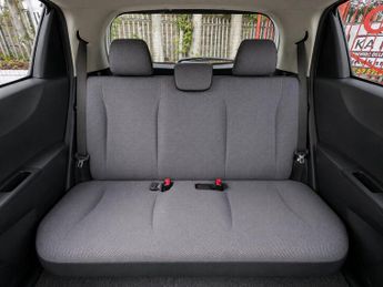Toyota Yaris 1.0 VVTI AUTOMATIC