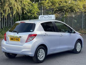 Toyota Yaris 1.0 VVTI AUTOMATIC