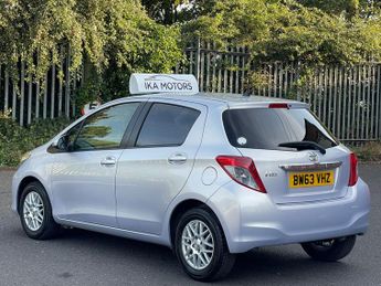 Toyota Yaris 1.0 VVTI AUTOMATIC