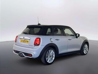 MINI Hatch 2.0 Cooper S Exclusive Hatchback 5dr Petrol Manual Euro 6 (s/s) 