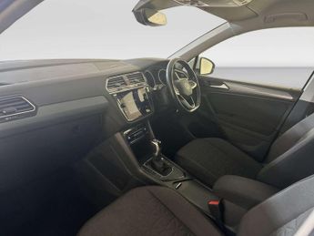 Volkswagen Tiguan 1.5 TSI Life SUV 5dr Petrol DSG Euro 6 (s/s) (150 ps)