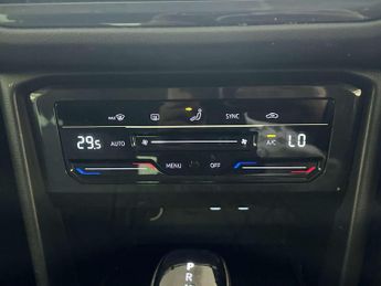 Volkswagen Tiguan 1.5 TSI Life SUV 5dr Petrol DSG Euro 6 (s/s) (150 ps)
