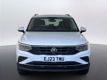Volkswagen Tiguan 1.5 TSI Life SUV 5dr Petrol DSG Euro 6 (s/s) (150 ps)