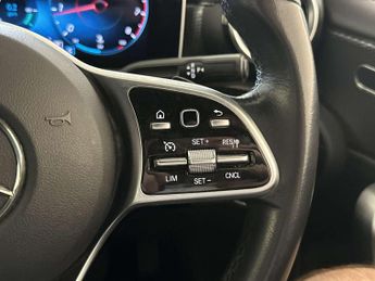 Mercedes-Benz A Class 1.3 A180 Sport (Executive) Hatchback 5dr Petrol 7G-DCT Euro 6 (s
