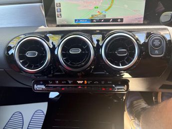 Mercedes-Benz CLA 2.0 CLA220d AMG Line Coupe 8G-DCT Euro 6 (s/s) 4dr
