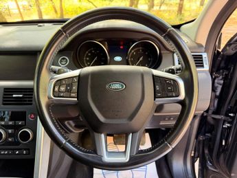 Land Rover Discovery Sport 2.0 TD4 HSE Black Auto 4WD Euro 6 (s/s) 5dr