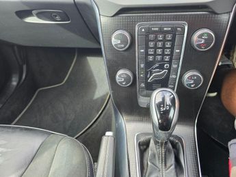 Volvo V40 2.0 D2 R-Design Auto Euro 6 (s/s) 5dr