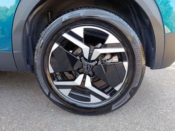 Peugeot 2008 1.2 GT SUV 5dr Petrol Hybrid e-DSC6 Euro 6 (s/s) (145 ps)