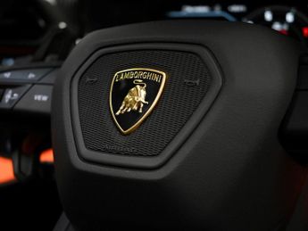 Lamborghini Urus 4.0 V8 BiTurbo 25.9kWh SE SUV 5dr Petrol Plug-in Hybrid Auto 4WD
