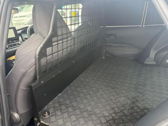 Toyota Corolla 1.8 VVT-h CVT Euro 6 (s/s) 5dr