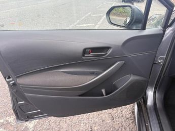 Toyota Corolla 1.8 VVT-h CVT Euro 6 (s/s) 5dr