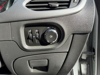 Vauxhall Astra 1.0i Turbo ecoFLEX Tech Line Euro 6 (s/s) 5dr