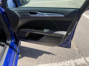 Ford Mondeo 2.0T EcoBoost Titanium Auto Euro 6 (s/s) 5dr