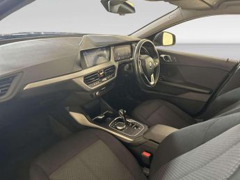 BMW 1 Series 1.5 116d SE (LCP) Hatchback 5dr Diesel DCT Euro 6 (s/s) (116 ps)