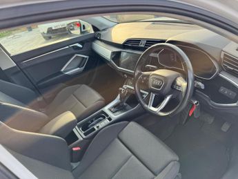 Audi Q3 1.5 TFSI CoD 35 Sport S Tronic Euro 6 (s/s) 5dr