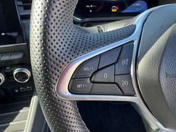 Renault Captur 1.6 E-TECH E-Tech engineered Auto Euro 6 (s/s) 5dr