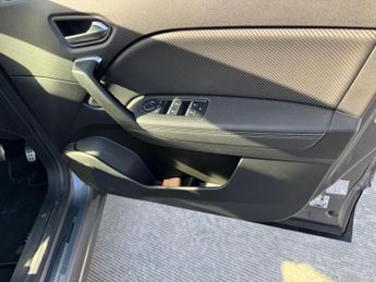 Renault Captur 1.6 E-TECH E-Tech engineered Auto Euro 6 (s/s) 5dr