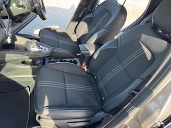 Renault Captur 1.6 E-TECH E-Tech engineered Auto Euro 6 (s/s) 5dr