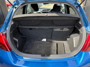 Toyota Yaris 1.5 VVT-h Design E-CVT Euro 6 5dr
