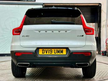 Volvo XC40 2.0 D4 R-Design Pro Auto AWD Euro 6 (s/s) 5dr