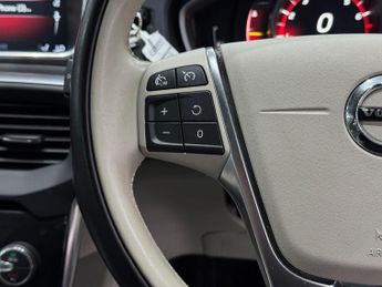 Volvo V40 1.5 T2 Momentum Nav Plus Auto Euro 6 (s/s) 5dr